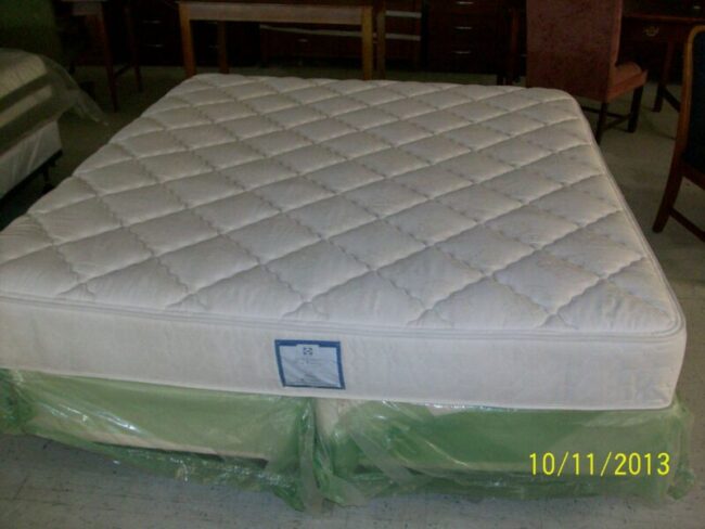 Hotel Liquidation - Sealy Mattresses
