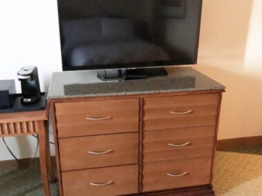 Hotel Liquidation - Martinville Chest 1