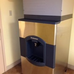 Hotel Liquidation - Scottsman Ice Machine