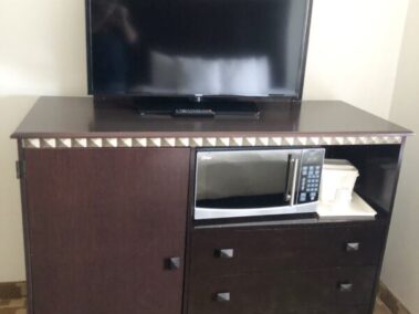 Hotel Liquidation - The D Hotel Chest