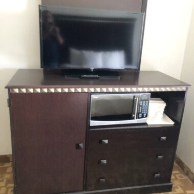 Hotel Liquidation - The D Hotel Chest