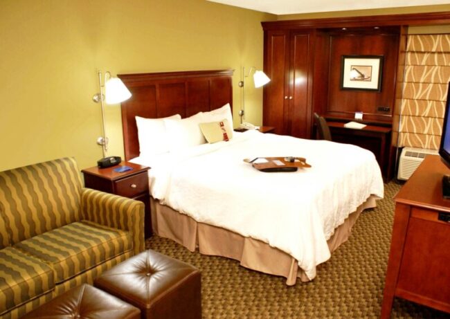 Hotel Liquidation - Hampton group picture #1