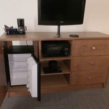 Hotel Liquidation - Lions Gate Picture 3