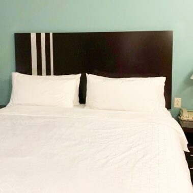 Hotel Liquidation - The Hollywood Photo 4