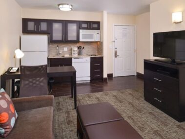 Hotel Liquidation - Stanley 2