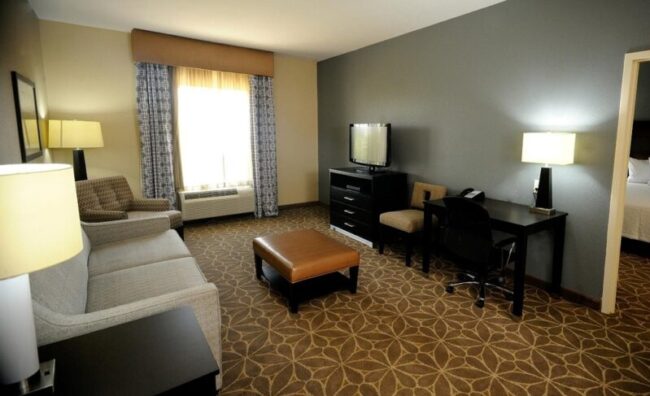 Hotel Liquidation - The Heights