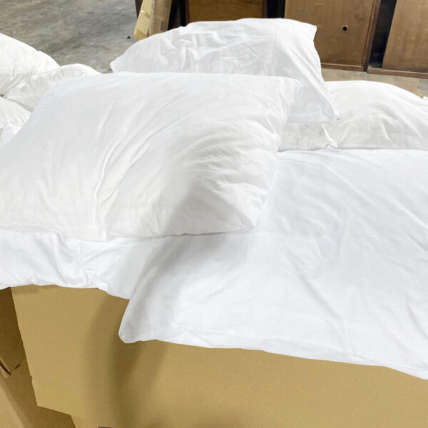 Hotel Liquidation - Pillows1